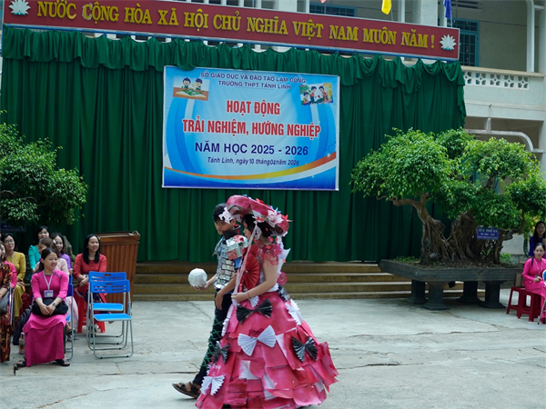 Hoạt động nhà trường36